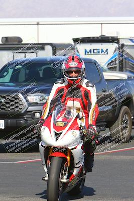 media/Apr-10-2022-SoCal Trackdays (Sun) [[f104b12566]]/Around the Pits/